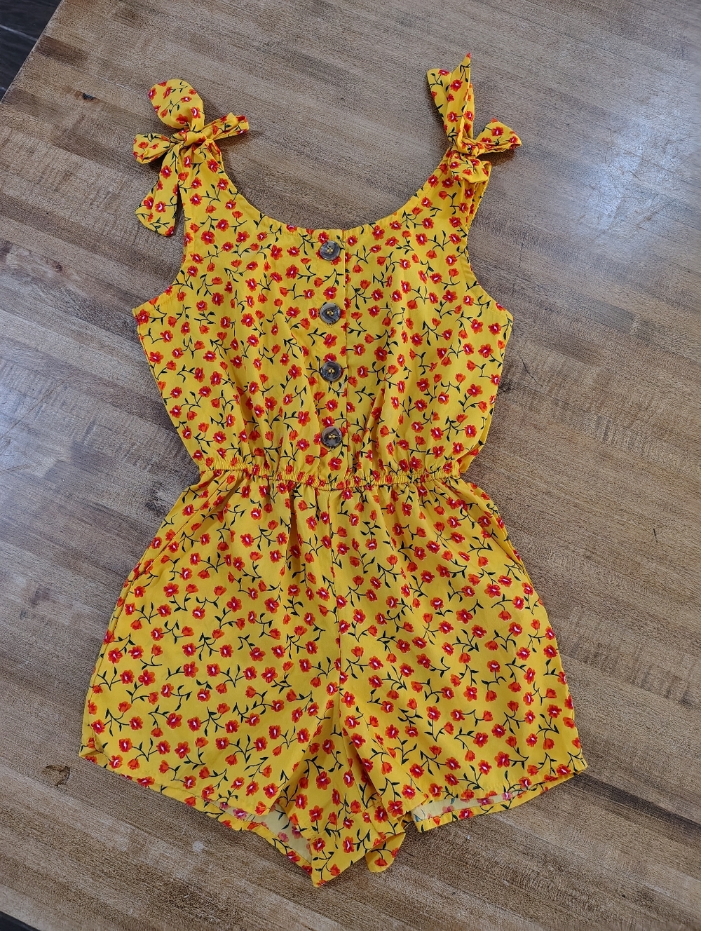 BLUSH Girl Yellow Floral Shoulder Bow Summer Romper Shorts Size S 7/8